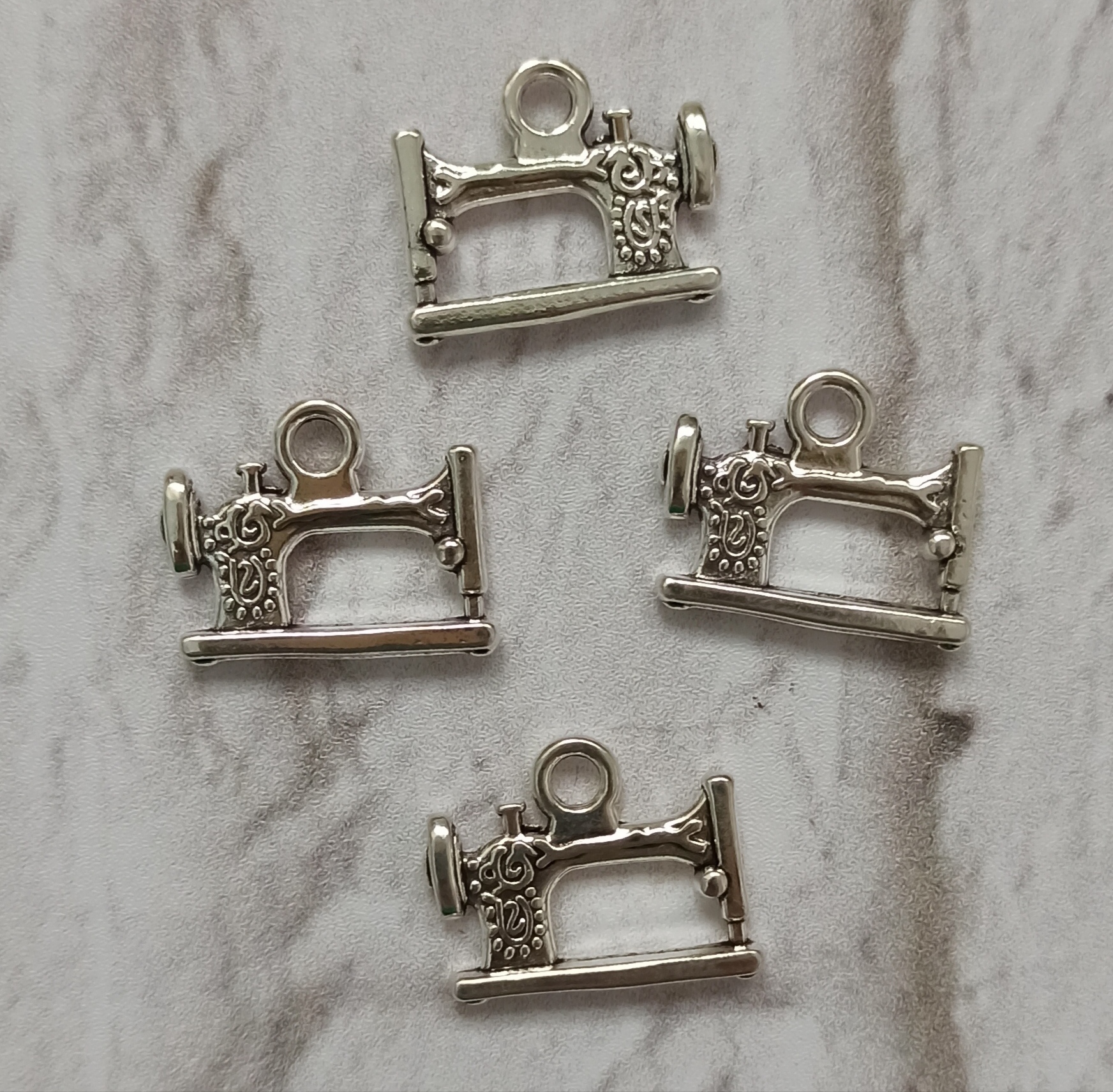اکسسوری چرخ‌خیاطی